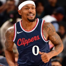 Beal, portant le maillot n° 0 des Clippers, se réjouit d'un nouveau chapitre pour l'équipe.